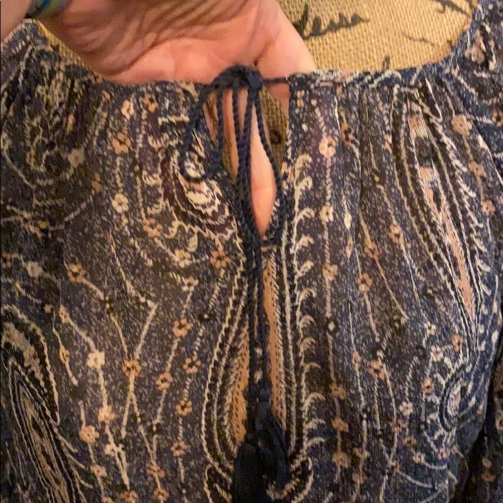 Lucky Brand long sleeve small semi-sheer blouse - Picture 2 of 9